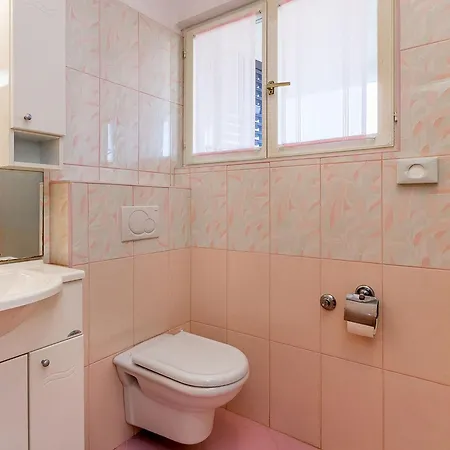 Spacious With Large Covered Terrace Apartment