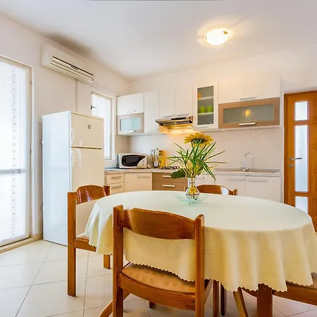 Spacious With Large Covered Terrace